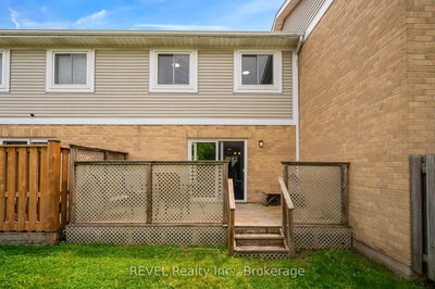 Unit 2 — 38 Elma St, St. Catharines - Lakeport image-0-3