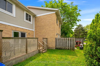 Unit 2 — 38 Elma St, St. Catharines - Lakeport image-0-4