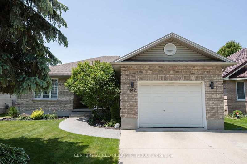 482 Riverview Dr, Strathroy-Caradoc - NE image-0-0