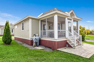 16 Butternut Lane, Prince Edward County - Athol Ward image-0-2