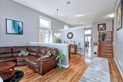 1788 Bayswater Cres, London North - North E image-0-3
