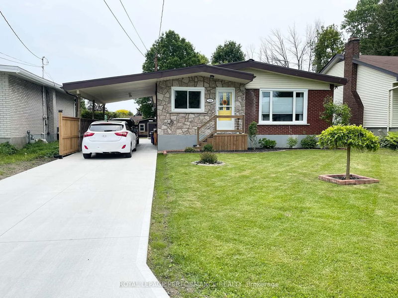 1006 Edythe Ave, Cornwall - Cornwall image-0-0