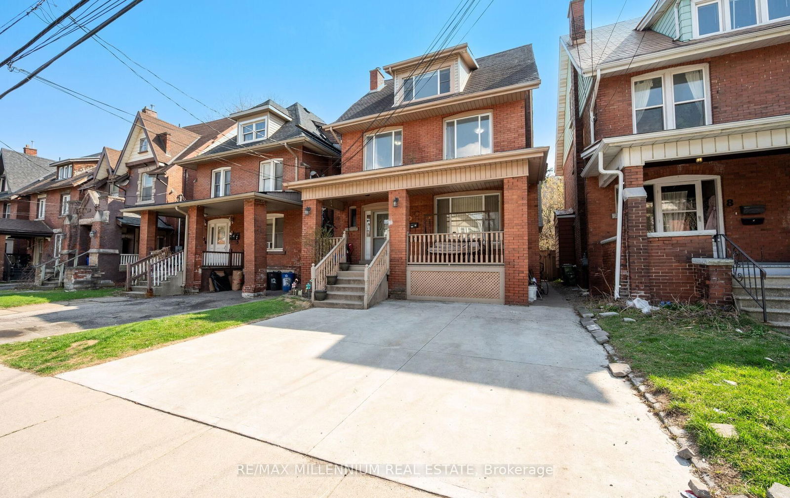 Detached House for sale at 10 Rutherford Avenue, Hamilton, St. Clair, L8M 1Y3 - MLS: X12202695