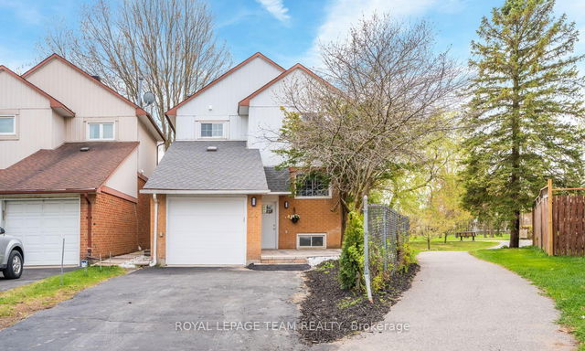 54 Greenboro Crescent