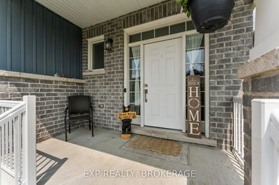 107 Hazlett St, Loyalist - Amherstview image-0-2