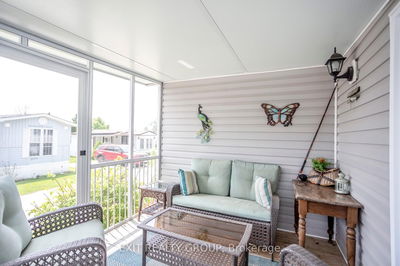 3 Dale Ave, Prince Edward County - Hillier Ward image-0-2
