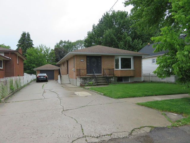 UPPER FLOOR - 124 Brittania Avenue