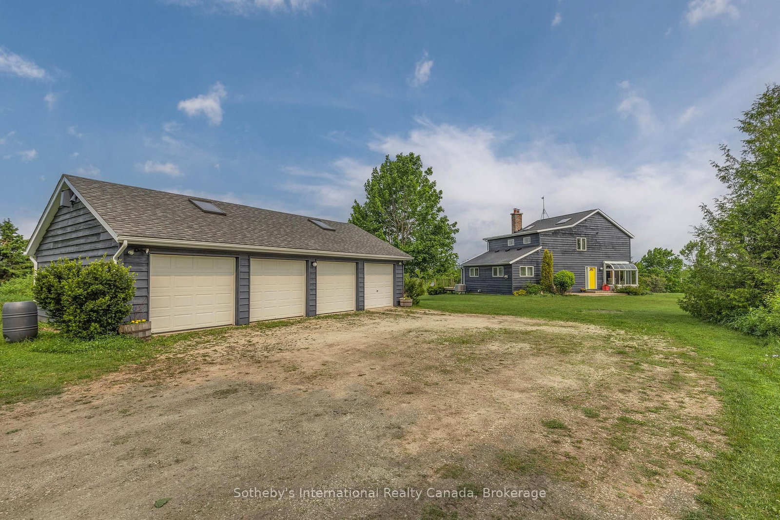 Listing Image 6