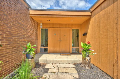 20 The Cedars, St. Catharines - Vine/Linwell image-0-3