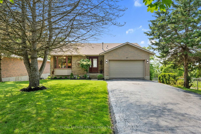 80 Limeridge Dr, Kingston, K7K 6L8 | Image 2