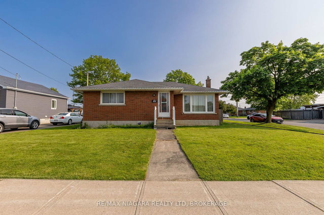 592 Lincoln Street