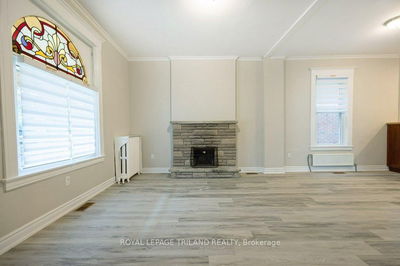 8 Elizabeth St, St. Thomas - St. Thomas image-0-4