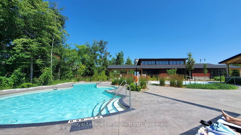 158 Courtland St, Blue Mountains, L9Y 4E2 | Image 2