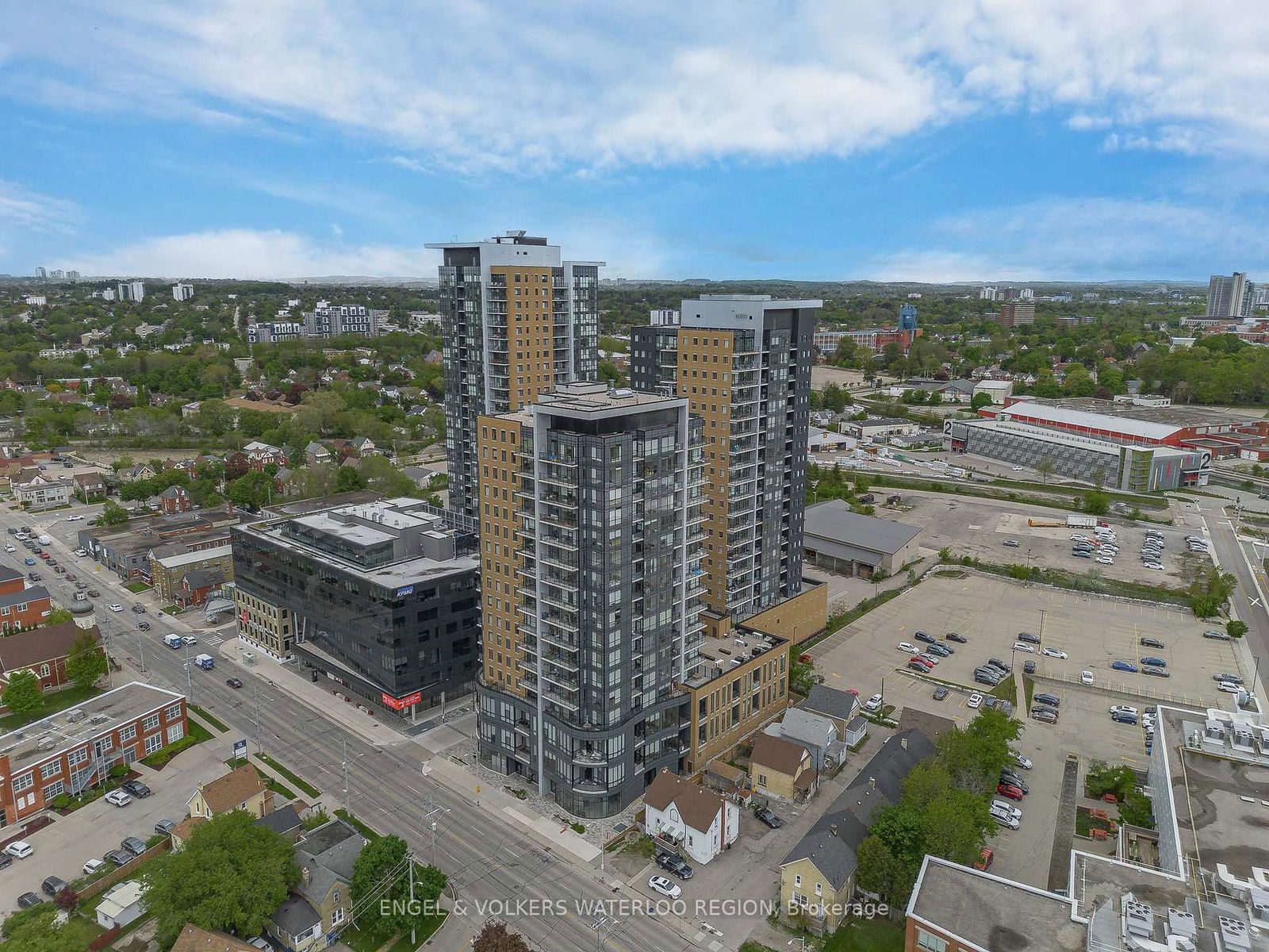Condo for sale at 7-100 Garment Street, Kitchener, N2G 0C3 - MLS: X12203363