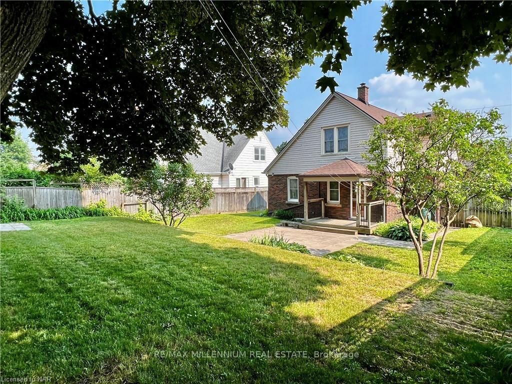 Listing photo 4