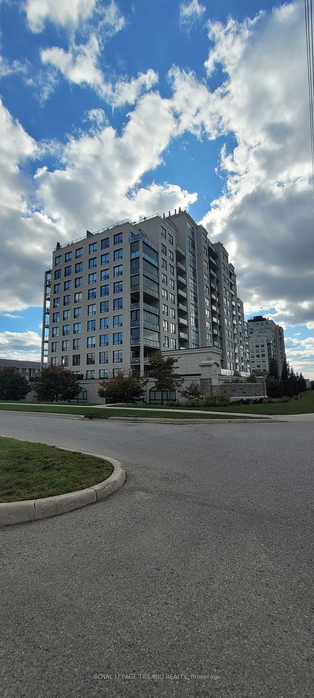 1008 - 240 VILLAGEWALK Boulevard