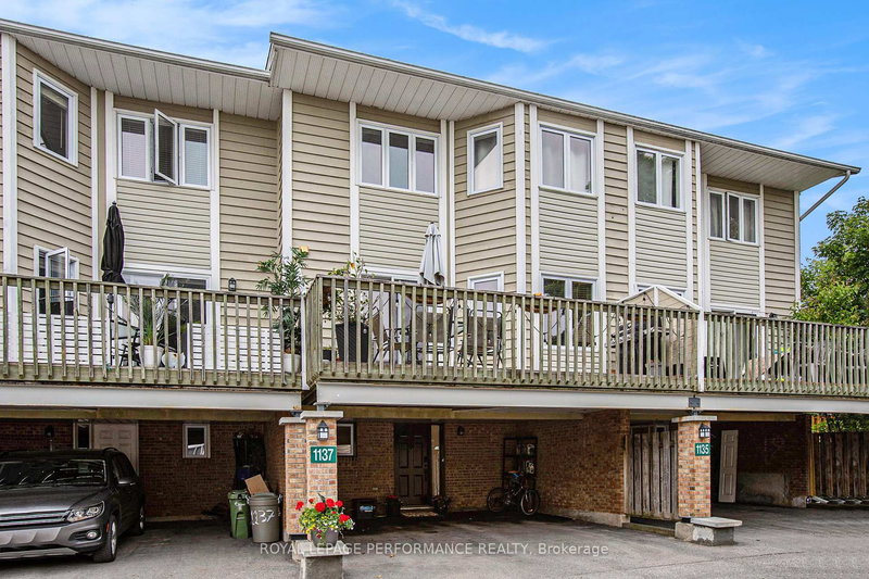 1137 Chimney Hill Way, Ottawa, K1J 8Z7 | Image 3