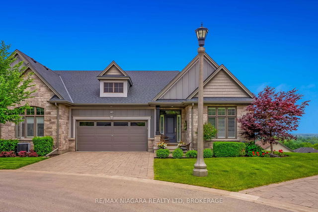 28 Ridgeview Crescent