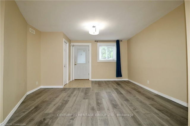 Lower Unit - 66 West Avenue N