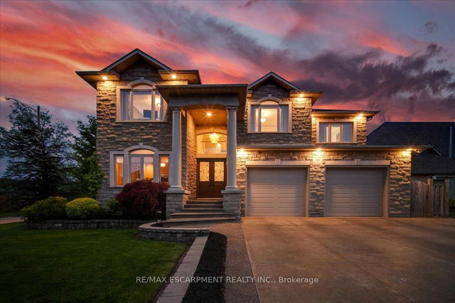 30 Parkmanor Drive