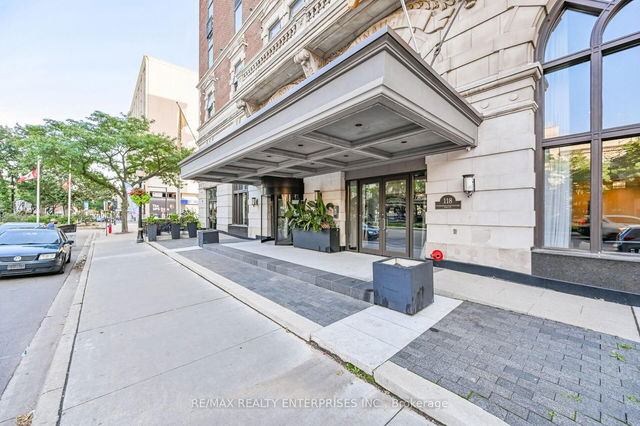 PH05 - 112 King Street E