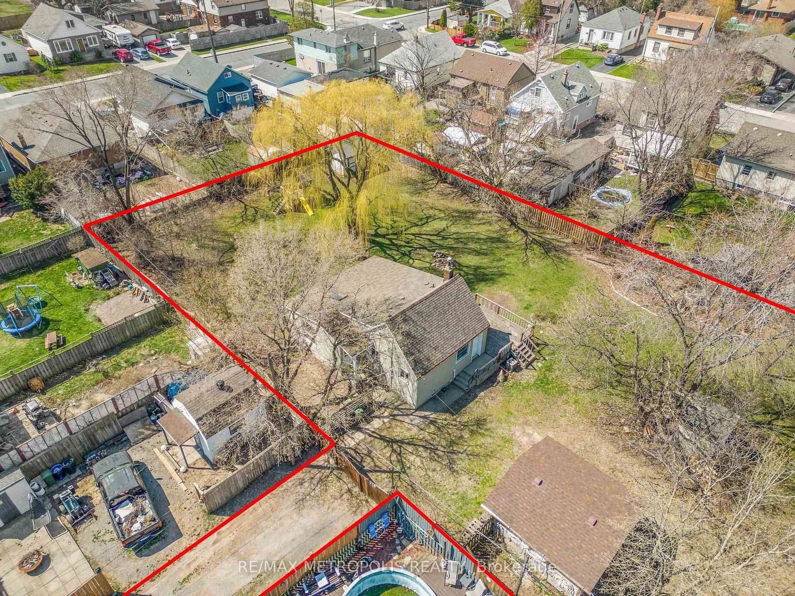 Listing photo 4