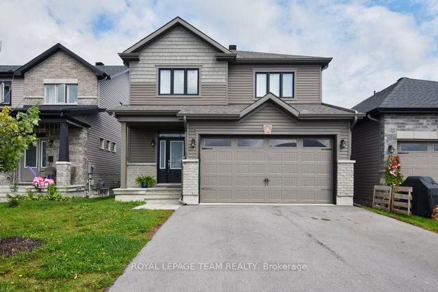 695 PARADE Drive