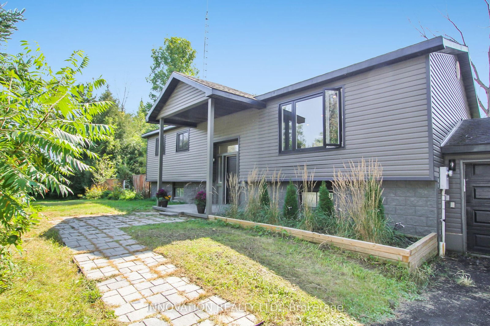 Listing Image 3