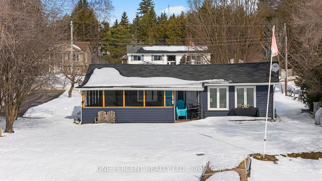 9 Charlotte Crescent