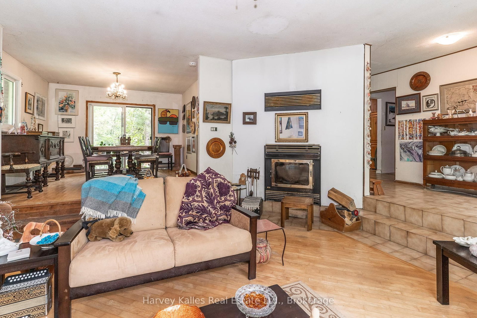 Detached House for sale at 1099 Peterson Road, Bracebridge, Ontario, P1L 1X1 - Draper - MLS: X12205588