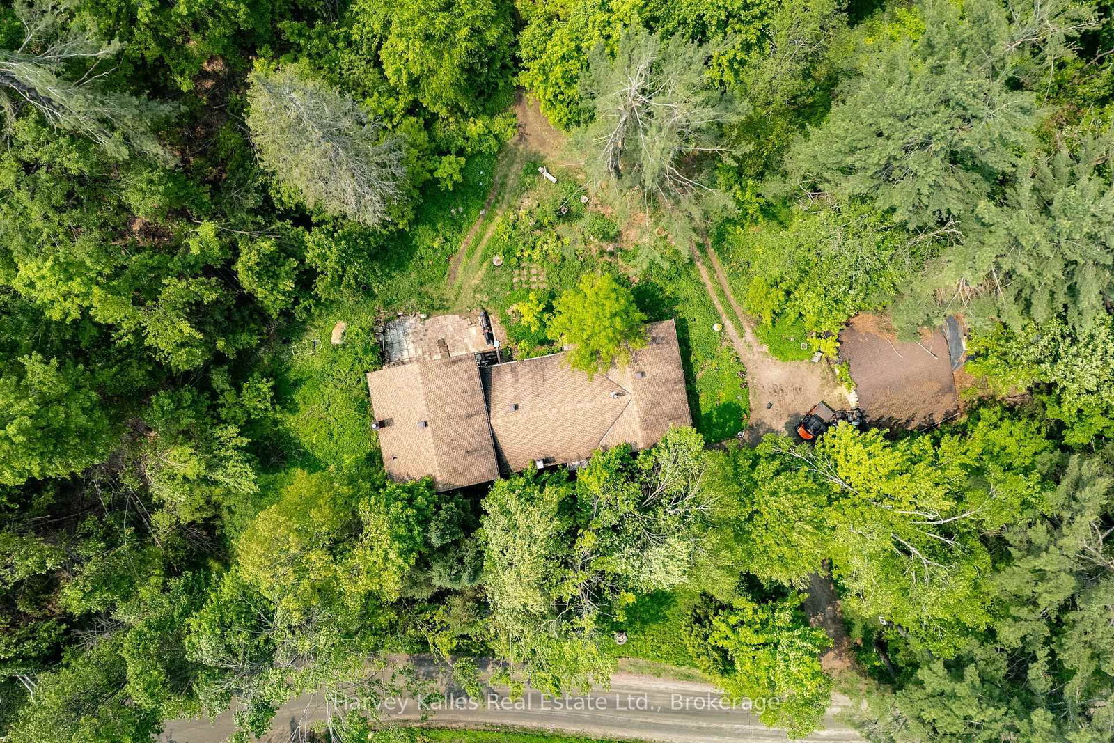 Detached House for sale at 1099 Peterson Road, Bracebridge, Ontario, P1L 1X1 - Draper - MLS: X12205588