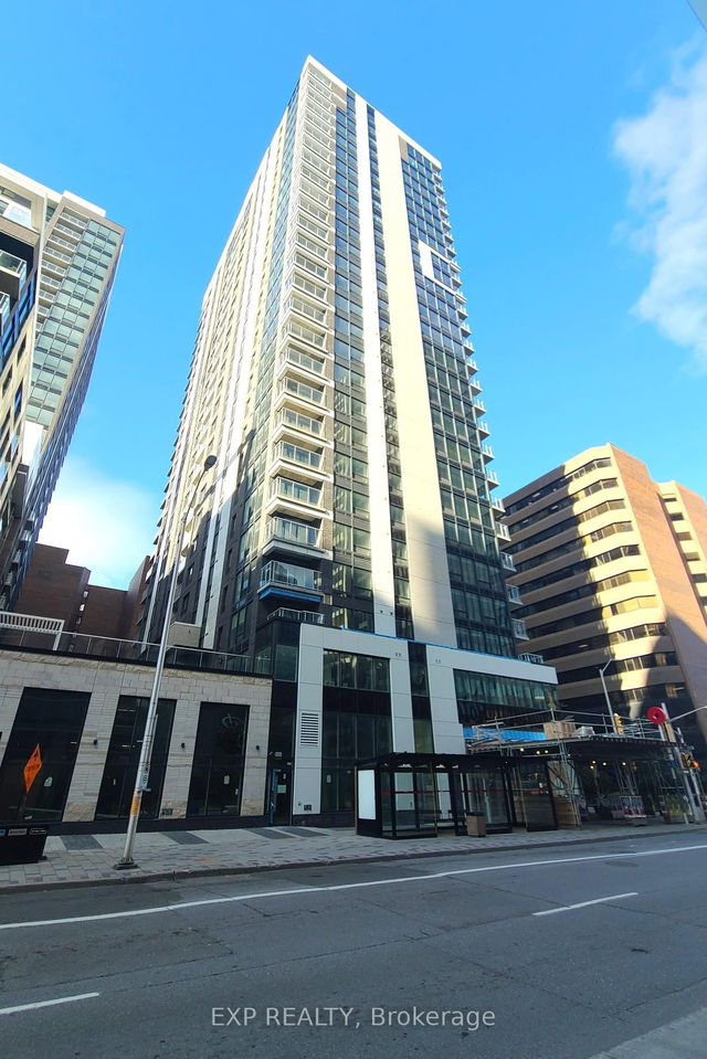 603 - 340 QUEEN Street