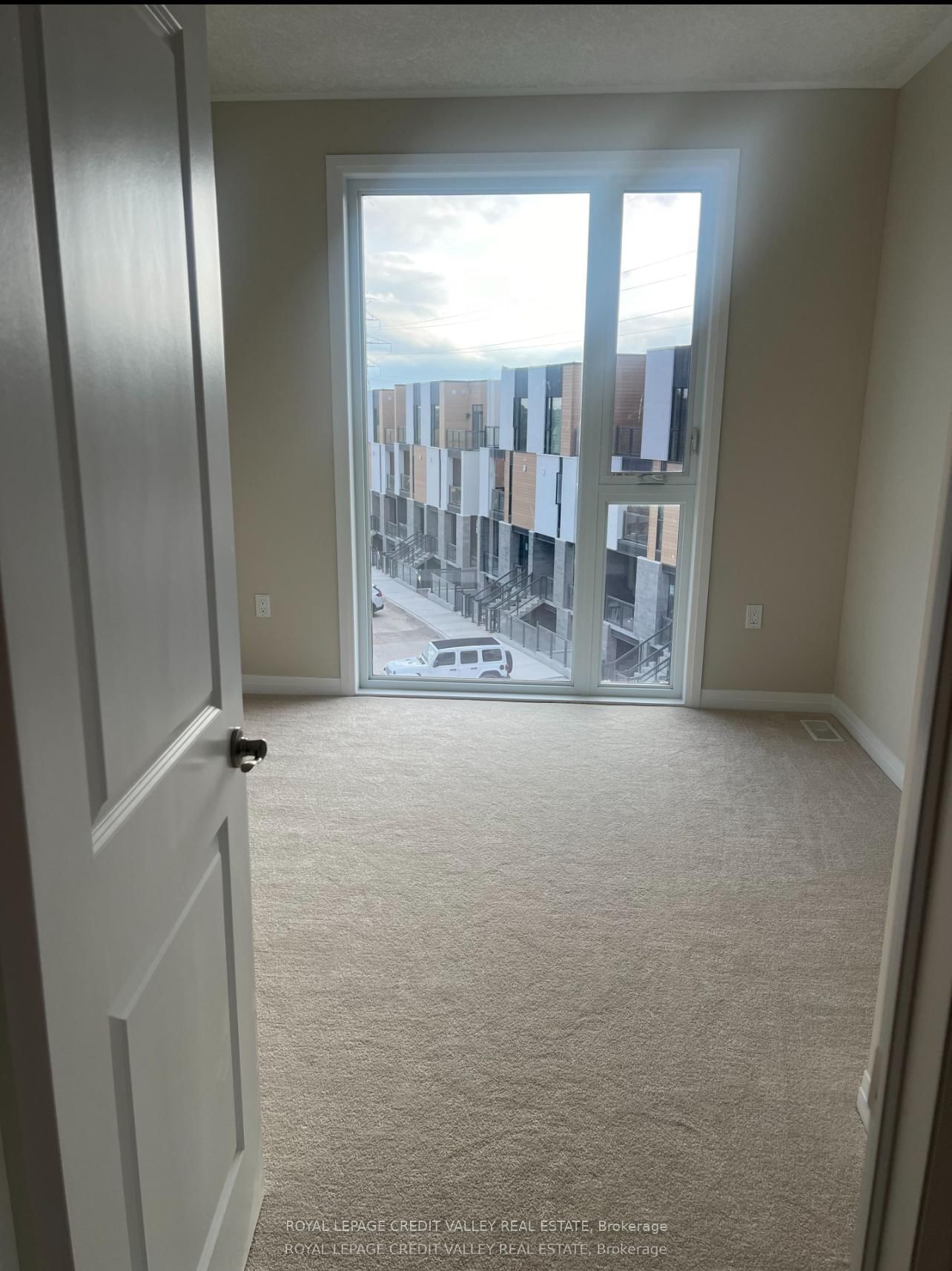 142 FOAMFLOWER Place, Unit A7 - Photo 5