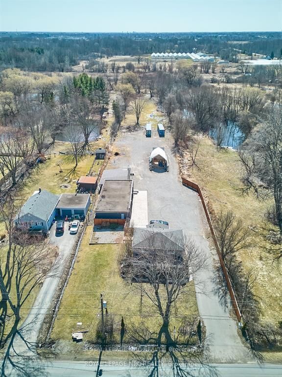 2523 Port Robinson Road