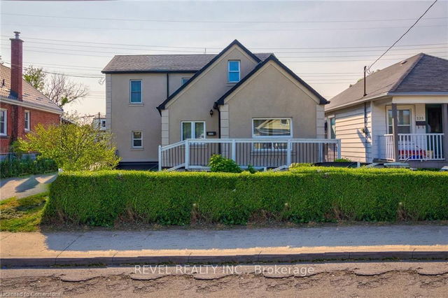 233 Normanhurst Avenue