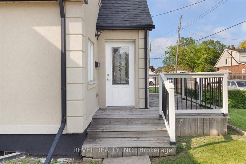 233 Normanhurst Ave, Hamilton, L8H 5N1 | Image 3