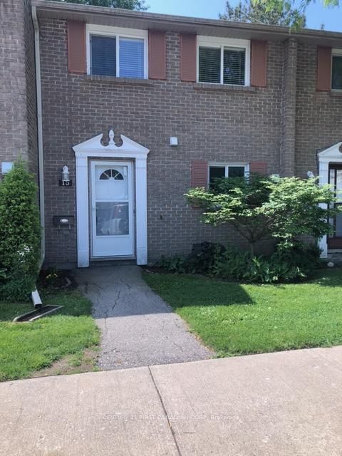 15 - 166 Southdale Road W