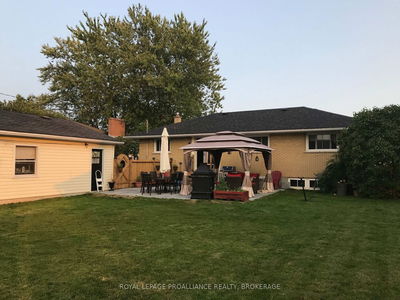70 Briscoe St, Loyalist - Amherstview