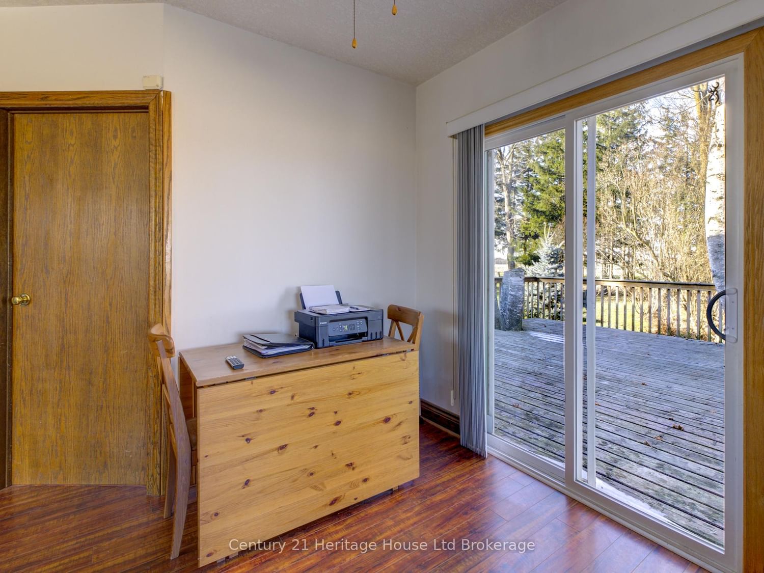 Listing Image 11