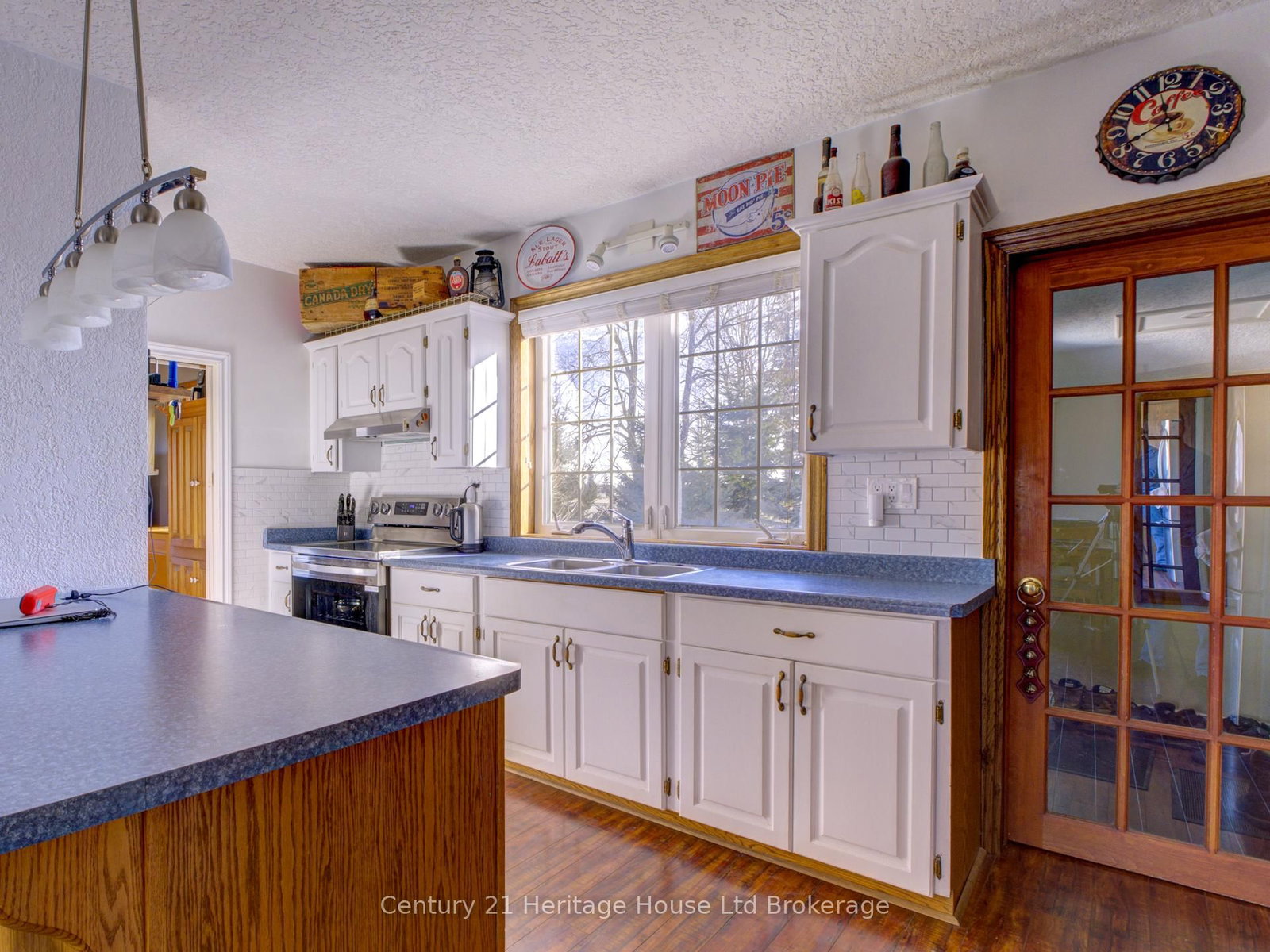 Listing Image 13