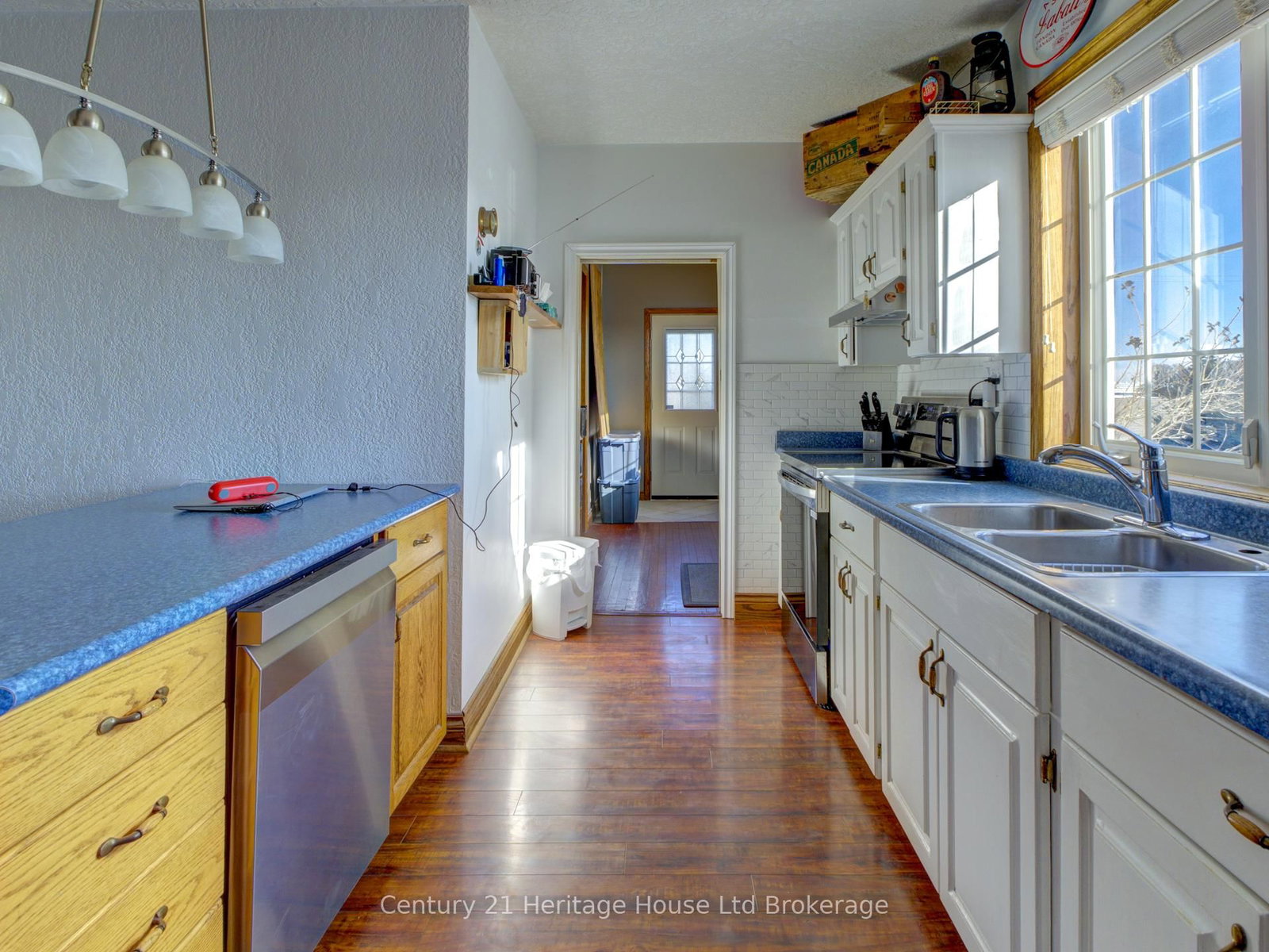 Listing Image 14