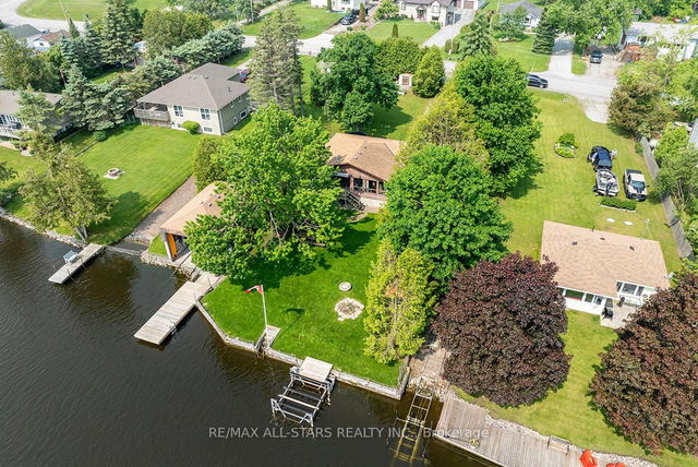 38 Riverside Drive
