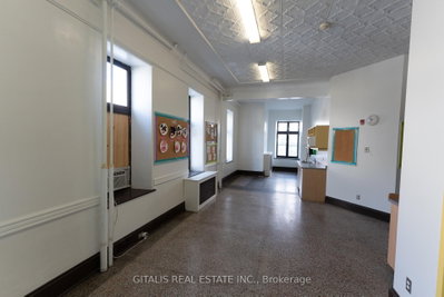 126 Wellington Street — photo 2