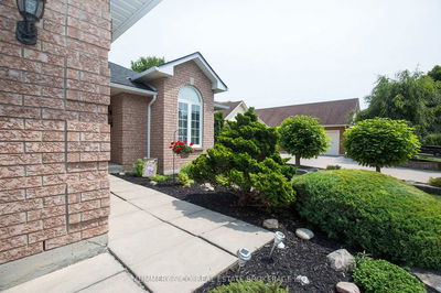 19 Coastal Crt, Norfolk - Port Dover image-0-2