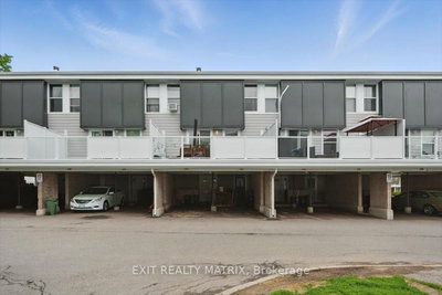 Townhouse sold at 154-825 Cahill Drive, Ottawa, Ontario, K1V 9N7 - Hunt Club - MLS: X12207879