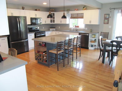 36 Honey Locust Circ, Thorold - Confederation Heights image-0-4
