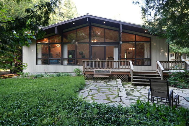 707 Second Avenue
