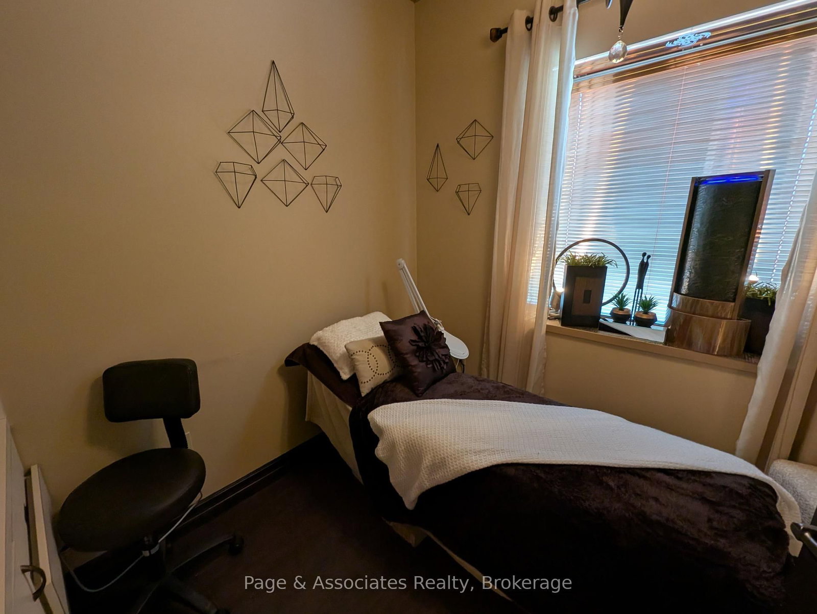 60 Champlain Street, Unit 103 - Photo 13