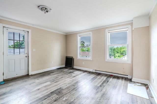 108 Niagara Falls Road