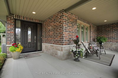 364 Darcy Dr, Strathroy-Caradoc - NE image-0-3